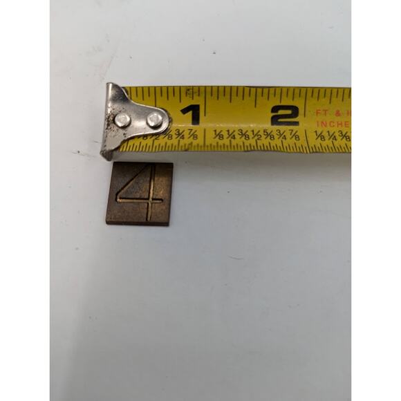 Gravograph Miscellaneous BRASS letters Typeset Printer 3/4" tall 2 LBS woodbox - Picture 9 of 9